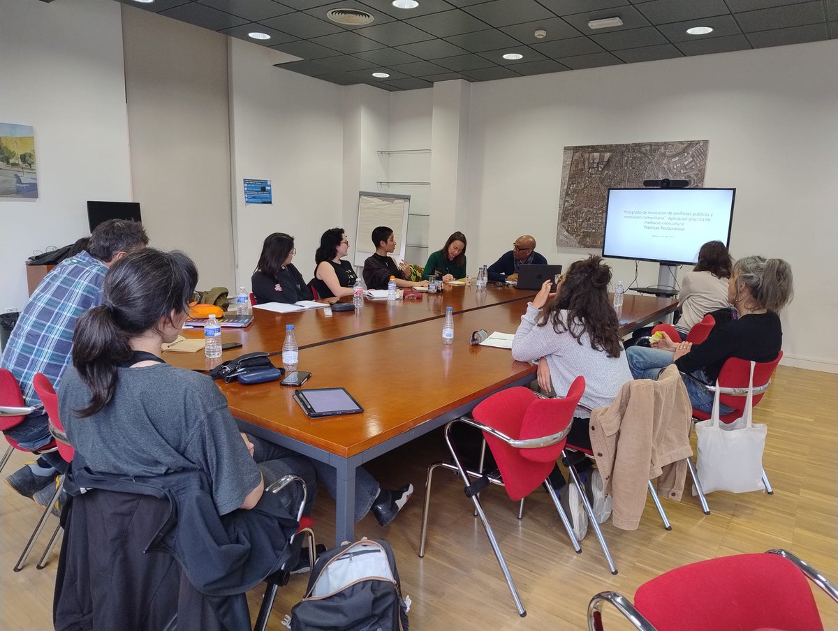 Postgrau Conflicte Públic i Mediació Comunitària tweet media