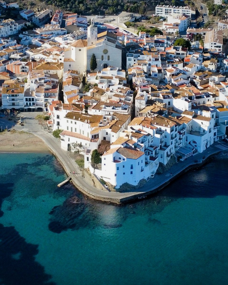 Visit Catalonia (@visitcatalonia) on Twitter photo 🏝️ Imagine waking up to this view... 🌅
This is Cadaqués, a coastal paradise where the Mediterranean’s crystal-clear waters meet the shore, and the charm of whitewashed streets invites you to explore. 🌊✨
#InLOVEwithCatalonia ❤️
📸 IG | <a href="/ernest0__/">ernesto hernandez</a> 🏝️ Imagine waking up to this view... 🌅
This is Cadaqués, a coastal paradise where the Mediterranean’s crystal-clear waters meet the shore, and the charm of whitewashed streets invites you to explore. 🌊✨
#InLOVEwithCatalonia ❤️
📸 IG | <a href="/ernest0__/">ernesto hernandez</a>