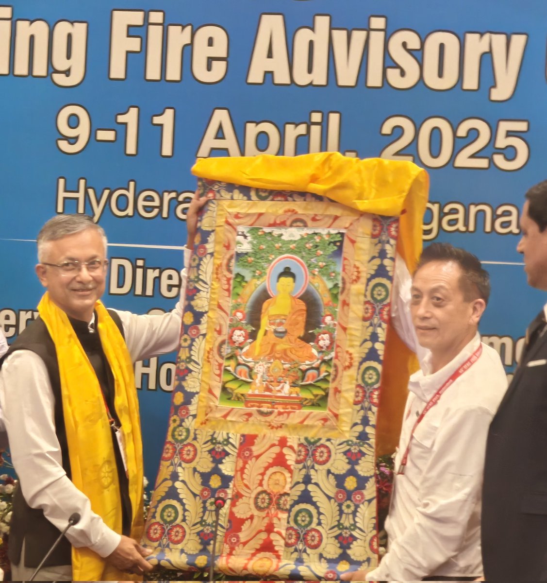 At the 45th SFAC Council  meet, the DG Fire Services Civil Defence &amp; Home Guard's, MHA, Shri Vivek Srivastava IPS was felicitated by the DG Fire Services, Sikkim, for successful coordination and smooth conduct of the event. Grateful 4 the collective efforts of all stakeholders!