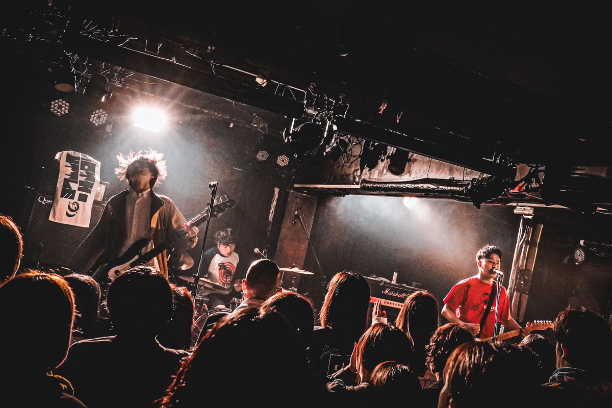 SLOTH-SHUTTLE tweet media