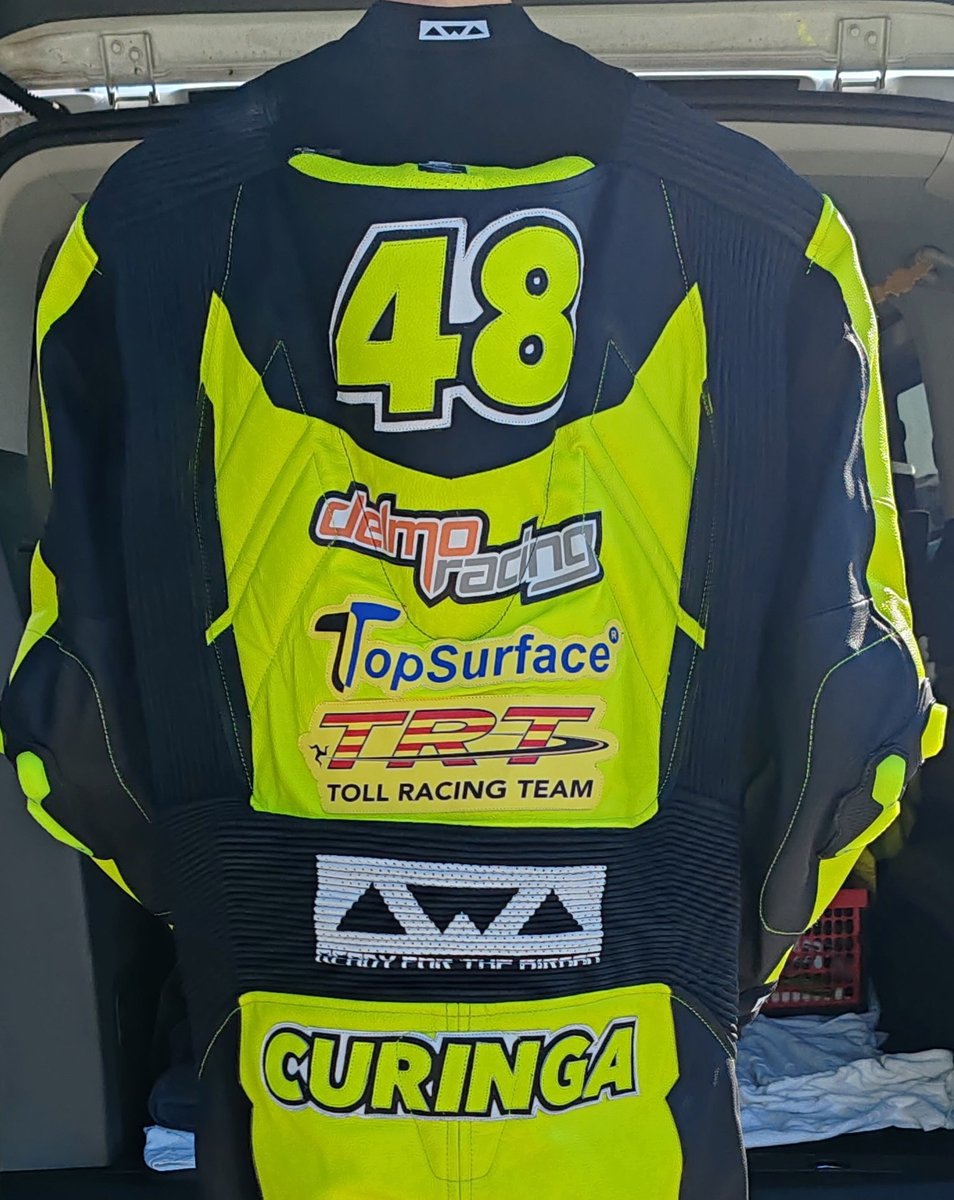 .... ready...<a href="/TOLLRacingTeam/">Toll Racing Team</a> #topsurface #delmoracingteam 🇮🇲 😀