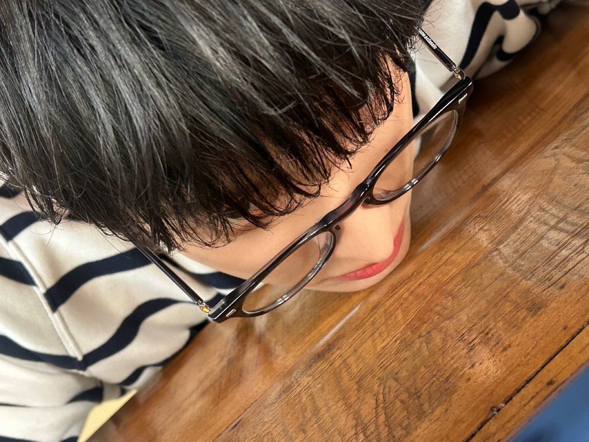 WE GOT NEW DOKYEOM SELCAAAAS! 🥹🤍

⚔️: “i miss carats. ෆ⸒⸒”