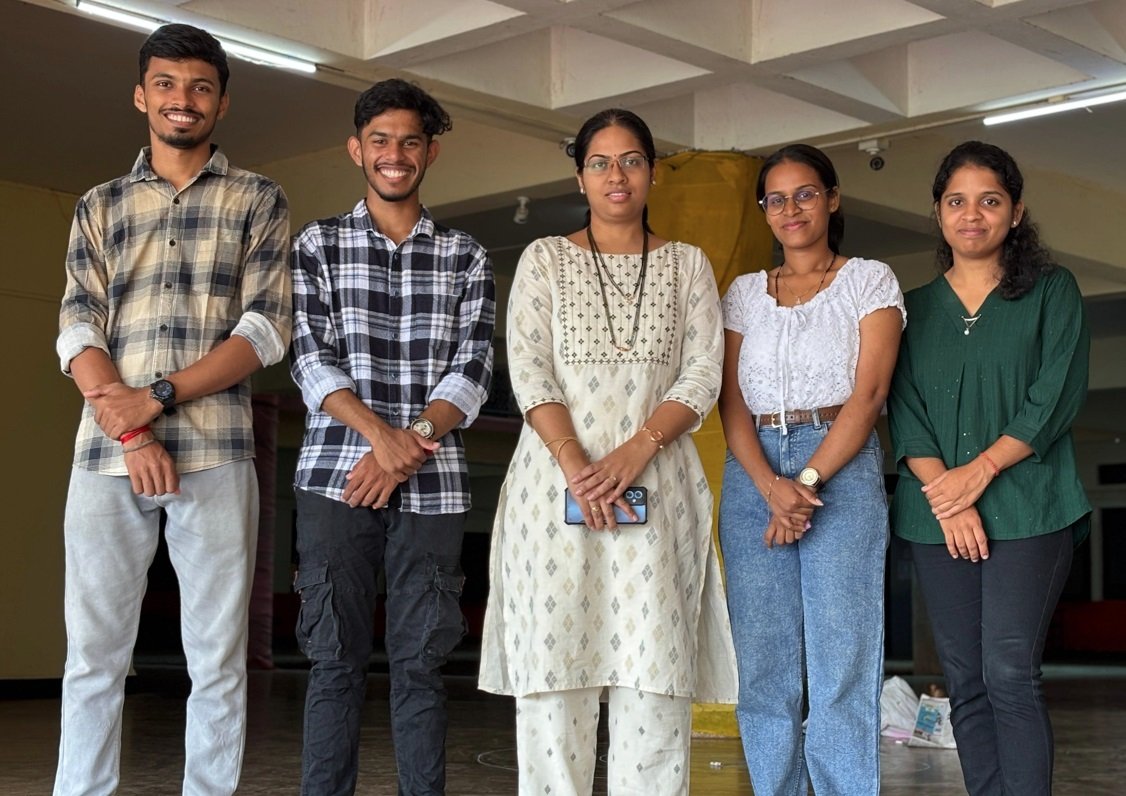 Ritshiroda's tweet photo. Under the ‘Scheme to Encourage Students for Innovative Projects’ , for the academic year 2024-25, three exceptional project groups from Final Year B.E. Computer Engineering, have been awarded a grant of ₹50,000/- each for their outstanding and forward-thinking innovations! https://t.co/5GTX3HX6GP