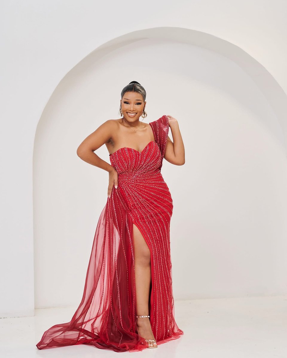 Sandramoya__'s tweet photo. The Lady in Red 👌🏾❤️ https://t.co/51oNSOeRiz