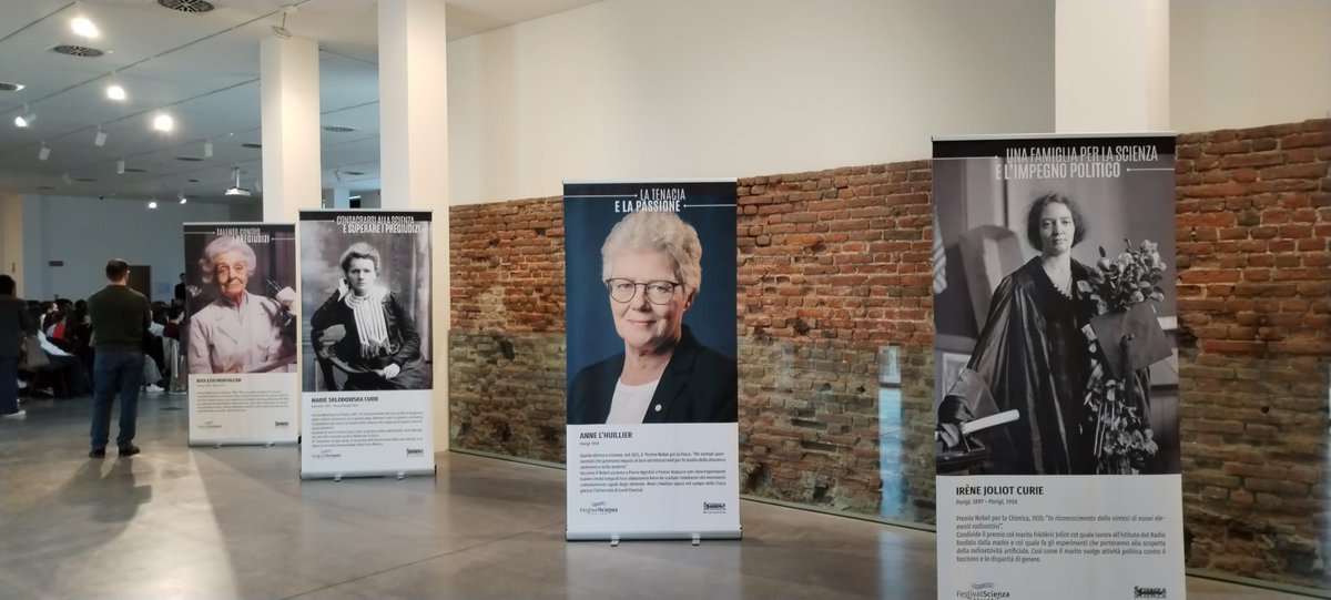 La mostra "La Scienziata del Giorno" è stata un punto di interesse della IV edizione del Festival "Scienza Sotto la Cupola" di Novara, svoltosi dall'08 al 10 aprile 2025 nella splendida cornice del castello cittadino.