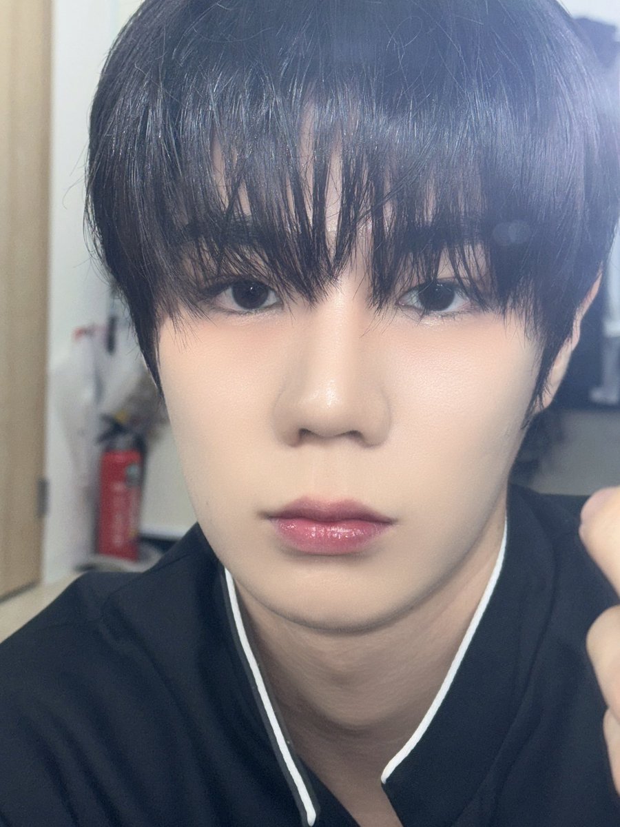 ASC2NT_OFFICIAL's tweet photo. [📷_ #레온]

왜 아무도 나랑 안놀아줘😞

#ASC2NT #어센트
#REON #レオン https://t.co/LONtm285iW