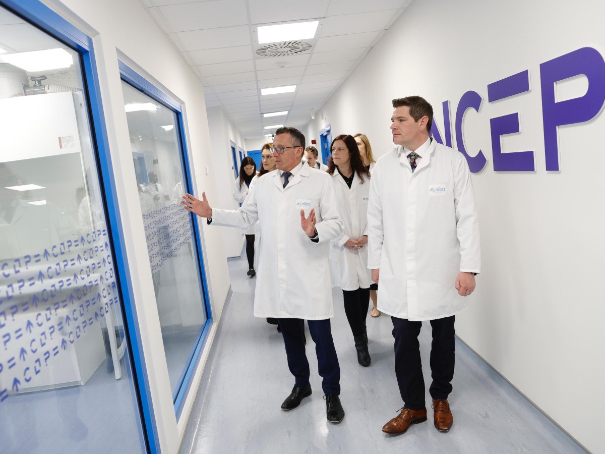 Entirl's tweet photo. Peter Burke, Minister for Enterprise, Trade and Employment and James Lawless TD, Minister for Higher Education, Research, Innovation and Science, have announced significant funding for cancer-related and neonatal treatments under the Disruptive Technologies Innovation Fund (DTIF).
The DTIF, established under the National Development Plan, aims to drive collaboration and innovation between Ireland’s researchers and industry. Can-Vas has been awarded €10.7 million to fund a pioneering clinical trial and LOTUS has received €6.4 million to develop a smart system for at-home anti-cancer treatment, led by Luminate Medical, Gentian Health, the University of Galway, and Trinity College Dublin.
Read more @siliconrepublic https://t.co/hOgtrlms2r
@peterburkefg