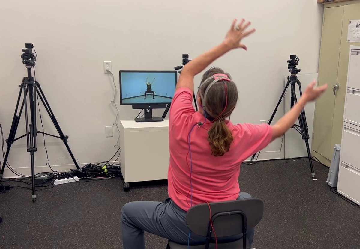 DOROTHYCOFUND's tweet image. 🌍 World Parkinson's Day 🌍
Highlighting the urgent need for evidence-based therapies to improve life for those with Parkinson's. Dr. Jude Bek's DOROTHY MSCA COFUND project is pioneering ways to measure movement and assess dance therapy's effectiveness.