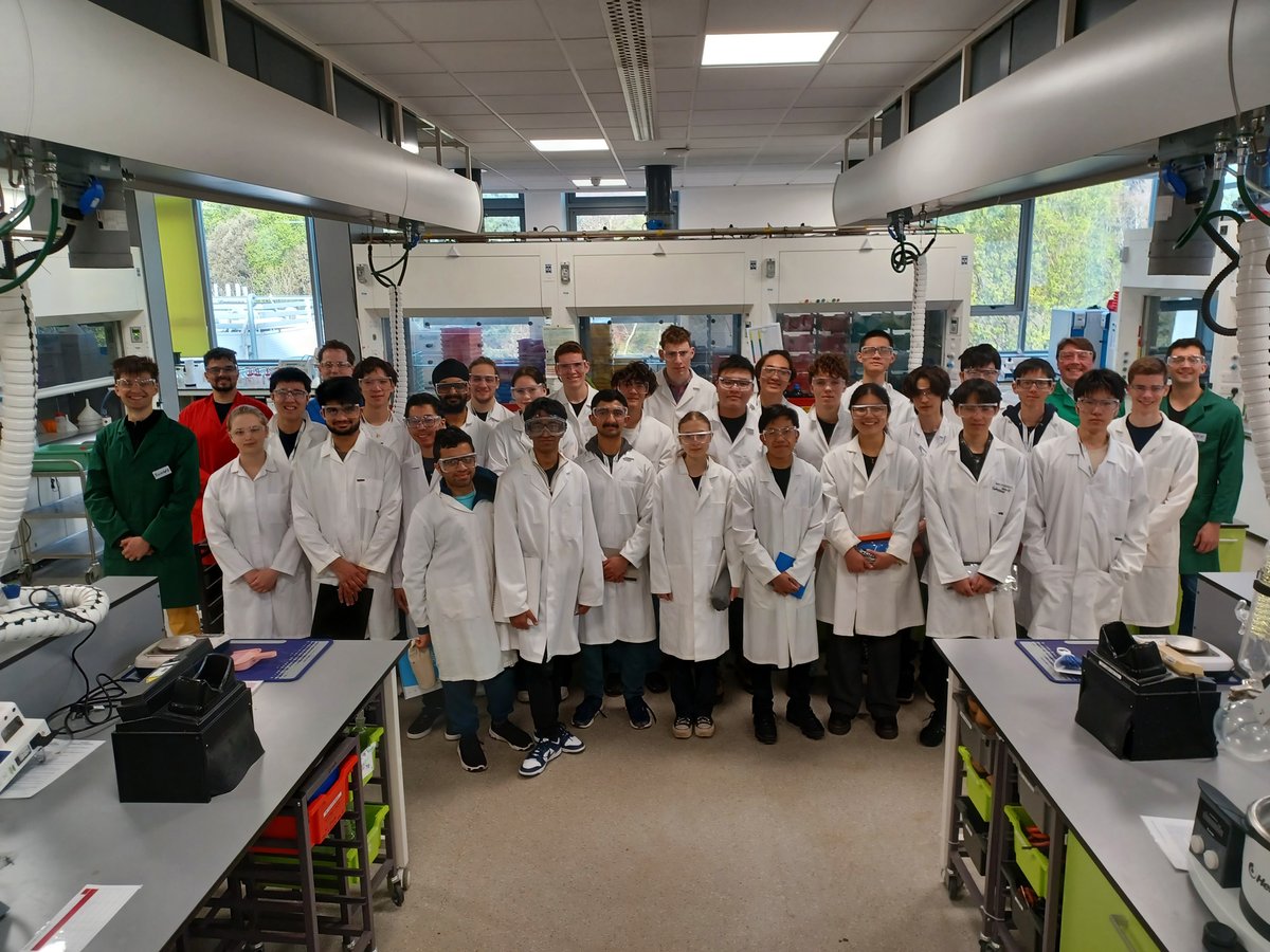 Uni of Nottingham Press Office (@uonpressoffice) on Twitter photo Budding young scientists from across the UK have arrived at <a href="/ChemistryUoN/">UoN Chemistry</a> to flex their chemistry muscles in the final round of the UK Chemistry Olympiad (UKChO) competition where four finalists will be selected <a href="/RoySocChem/">Royal Society of Chemistry</a>
Read more here: ow.ly/ZeGG50VyNR3 Budding young scientists from across the UK have arrived at <a href="/ChemistryUoN/">UoN Chemistry</a> to flex their chemistry muscles in the final round of the UK Chemistry Olympiad (UKChO) competition where four finalists will be selected <a href="/RoySocChem/">Royal Society of Chemistry</a>
Read more here: ow.ly/ZeGG50VyNR3