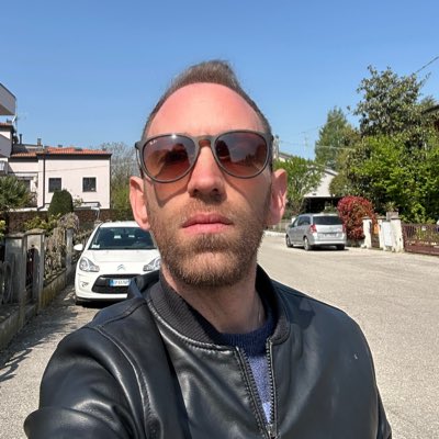 mappuzz's tweet photo. #NuovaFotoProfilo https://t.co/ONK78qiem5