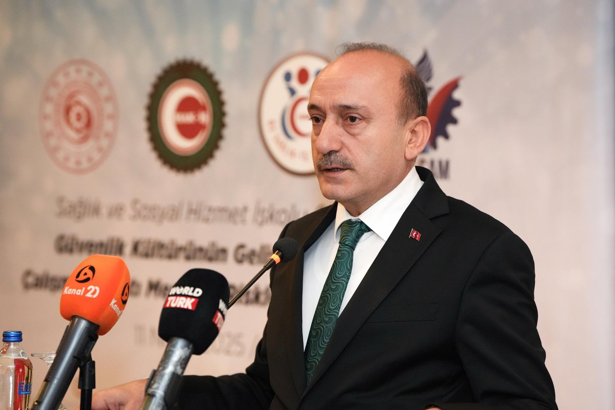 suleyman6061's tweet photo. ÇSGB desteğiyle “Sağlık ve Sosyal Hizmet İşkolu Çalışanlarının Güvenlik Kültürünün Geliştirilmesi Yoluyla Çalışma Hayatı Merkezli Risklerle Mücadele” projemizi Denizli’de gerçekleştirdik.
Eğitimin, iş kazalarının önlenmesine ve çalışan sağlığına katkı sunmasını temenni ediyorum. https://t.co/PMp3hfh19o