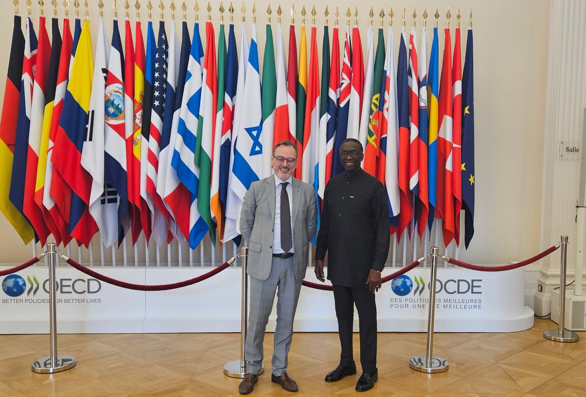 Common initiatives planned with OECD Develompent Center @OECD_Centre Deputy Director <a href="/FBonaglia/">federico bonaglia</a> and <a href="/unis_sahel/">UNISS</a> <a href="/MarDieye/">Mar Dieye</a> on Sahel without and beyond borders with youth at its core.