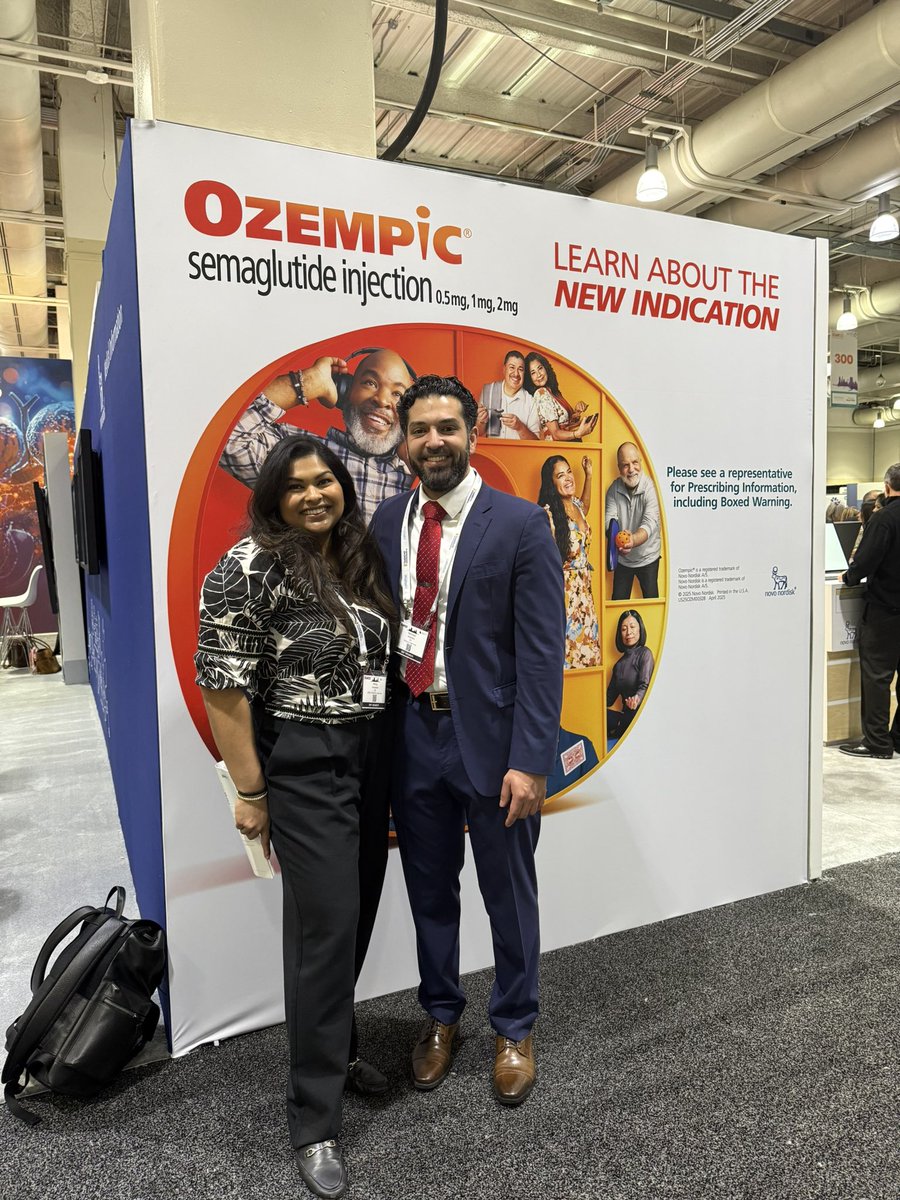 Fellows presenting their work at #nkfclinicals