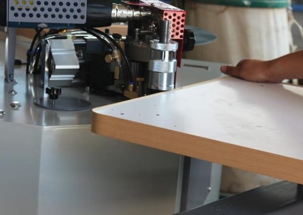 cabinetmasterx's tweet image. LC 620 – Giải Pháp Dán Cạnh Cong Gọn Gàng Cho Xưởng Nhỏ
🏭 Không cần đầu tư máy lớn – LC 620 vẫn dán tốt cạnh cong từ đơn giản đến phức tạp.
Xem thêm: band.us/band/92808269/…
Hotline: 0982 600 118
#maydancanhcong #dancanhcong #maydancanhgo #maydancanhchuyencong