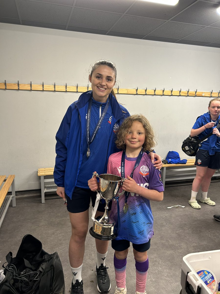 A special night. Thankyou for all your support!! 🥳 🤍🏆