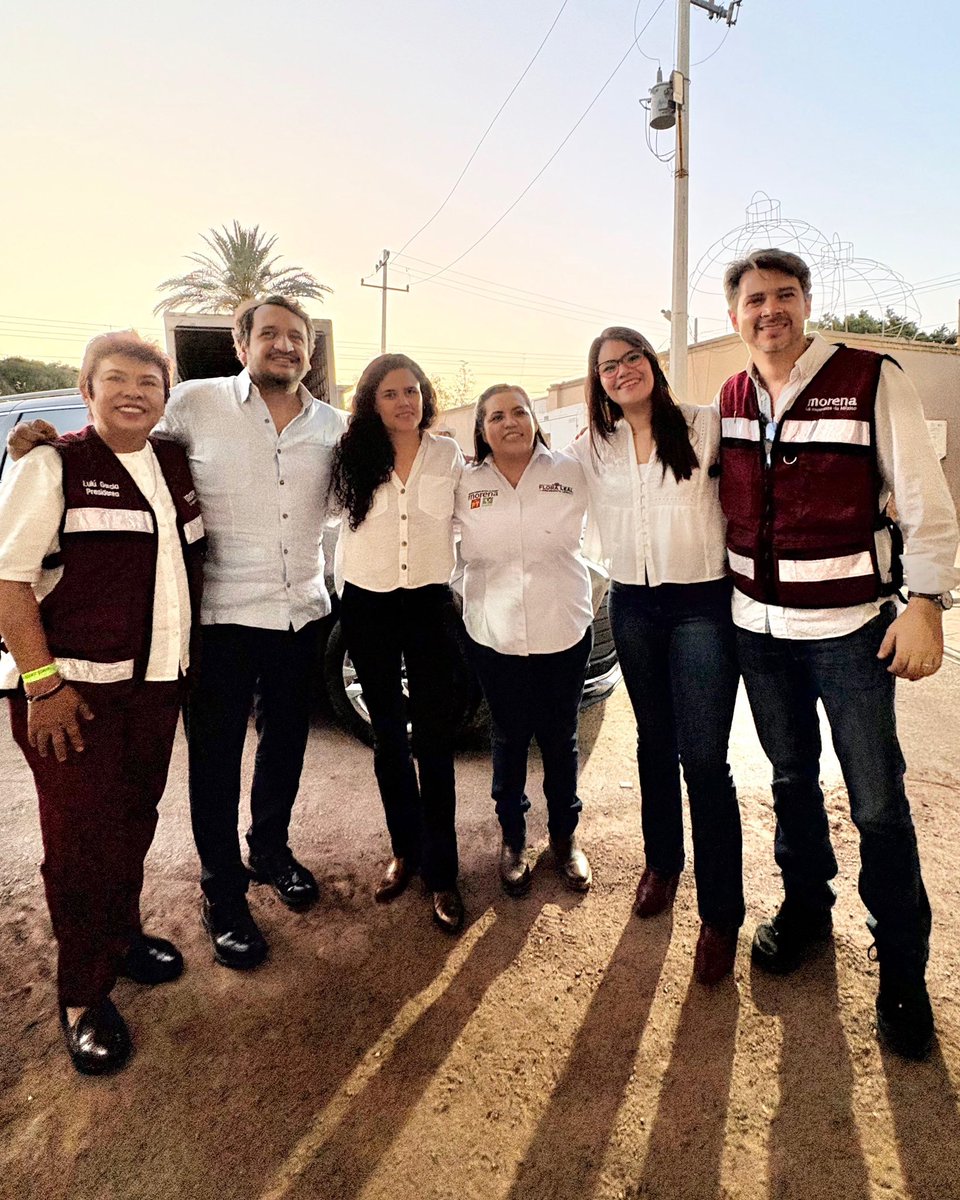 ¡Así se construye el cambio! 🫶🏻✨
Con el respaldo, el compromiso y la fuerza de quienes creemos en la transformación.
¡Vamos con todo!
<a href="/GarciaGaray_L/">Lulú García</a> <a href="/amlopezbeltran/">Andres Manuel Lopez Beltran</a> <a href="/LuisaAlcalde/">Luisa Alcalde</a> <a href="/CaroRangelG/">Carolina Rangel Gracida</a> <a href="/omardelasse/">Omar de Lassé</a> 
#LealAlPueblo #FloraPresidenta