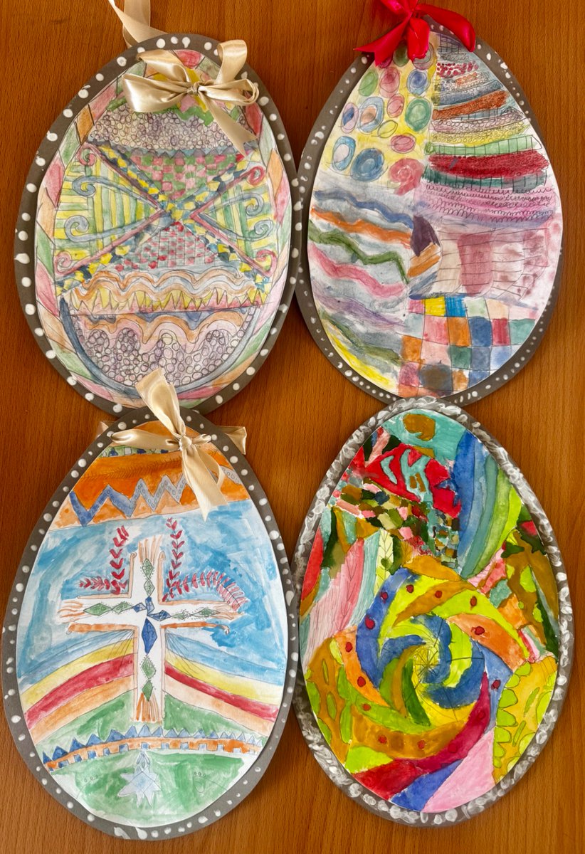 Beautiful painted Easter 🐣 eggs by Year 5. Pasg Hapus 🌸 #CatwgExpressive #CatwgWellbeing