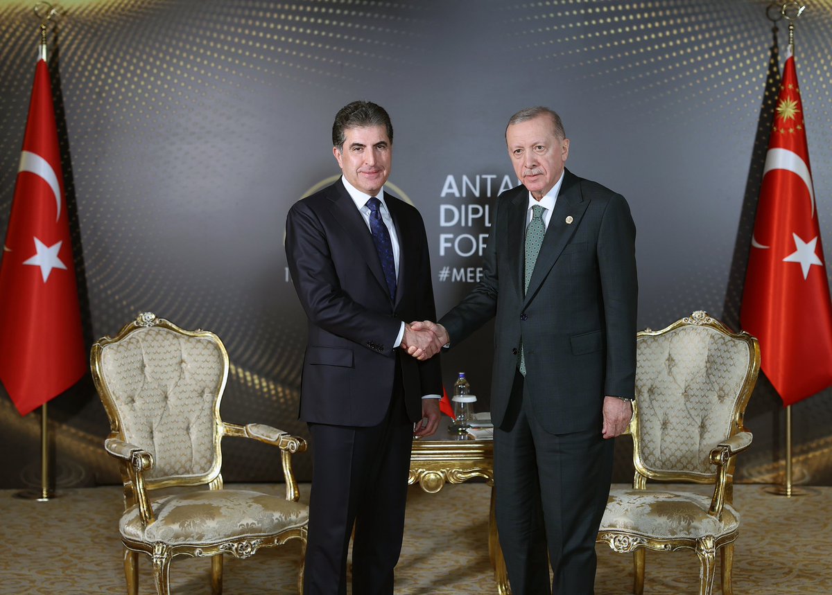 Cumhurbaşkanımız <a href="/RTErdogan/">Recep Tayyip Erdoğan</a>, 4. Antalya Diplomasi Forumu için Türkiye’de bulunan Irak Kürt Bölgesel Yönetimi (IKBY) Başkanı Neçirvan Barzani’yi kabul etti.