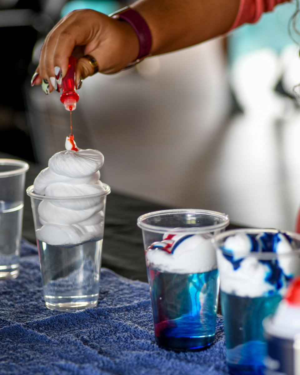 Unleashing the science of rain ☔️ and rainbows! 🌈 
Science adds color to our understanding of the world! 🔬

#BridgestoScience #ScienceIsFun