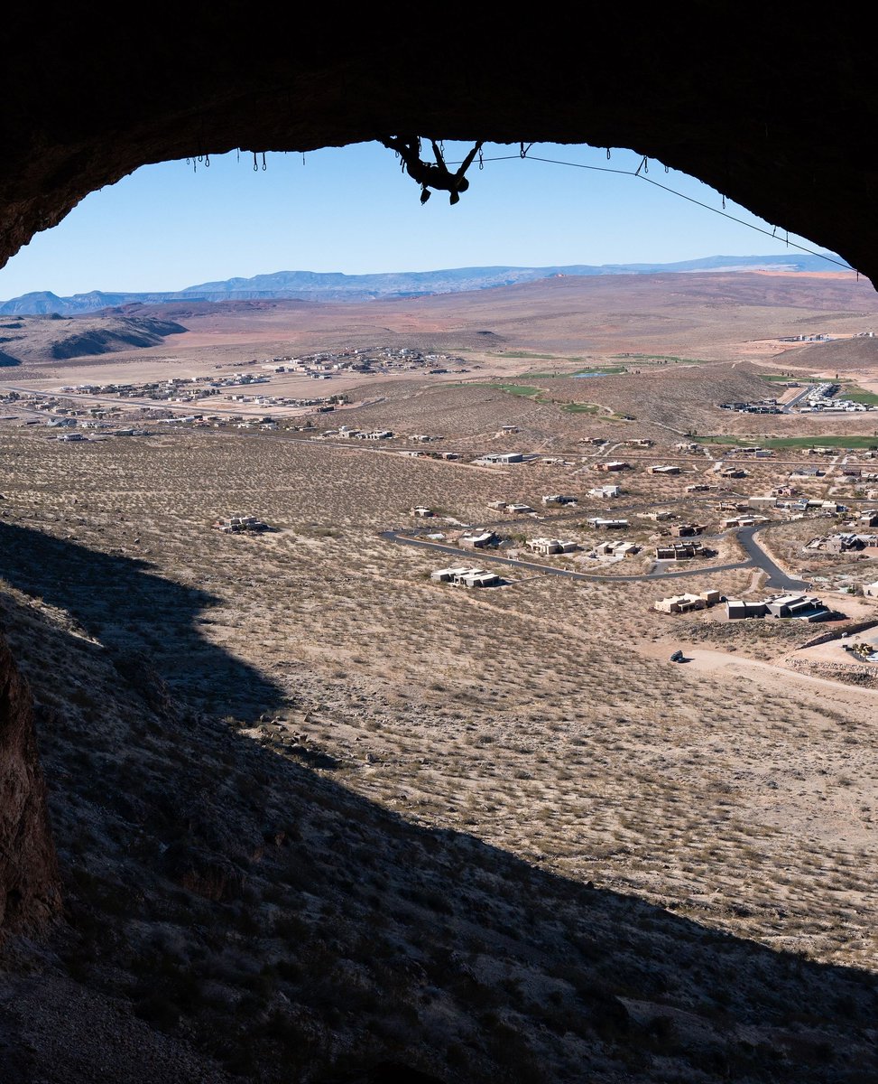 "I've been dreaming of climbing a 5.15 on a trip for several years. After coming close in Spain last fall, I'm grateful for the opportunity to try Death of Villains in a place I know well. I finally sent it on Monday 🙌 "
⁠
- @hauonearth⁠
📸: @gtosphoto