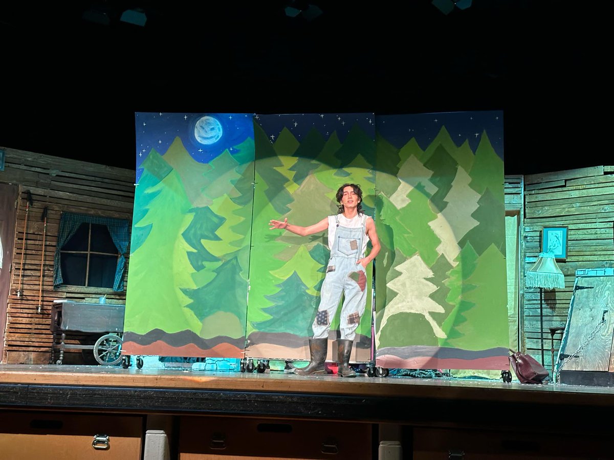 ocsbArts's tweet photo. Congrats @ImmaculataOCSB on your production of Evil Dead! 🎉#ocsbArts https://t.co/6cNwnPn6ce