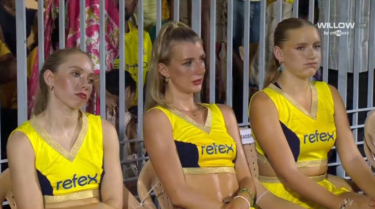 Mahiyank_78's tweet photo. CSK cheerleaders decided to donate their salaries to Rahul Tripathi, as he showed more moves than the cheerleaders themselves.

- A great gesture 🙌. https://t.co/cqEqIEMw5d