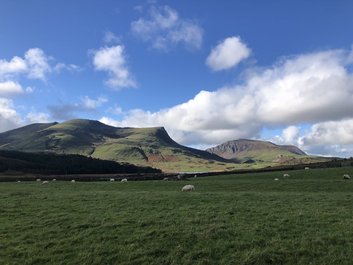 Cyngor Gwynedd (@cyngorgwynedd) on Twitter photo Gyda penwythnos y Pasg yn agosáu, mae sefydliadau lleol yng Ngwynedd yn atgoffa pobl sy’n bwriadu ymweld ag atyniadau poblogaidd y sir i gynllunio o flaen llaw ac i fod yn ystyrlon o gymunedau lleol.
Cliciwch yma am ragor o wybodaeth: orlo.uk/Z7TO6
<a href="/croesoeryri/">croesoeryri</a> Gyda penwythnos y Pasg yn agosáu, mae sefydliadau lleol yng Ngwynedd yn atgoffa pobl sy’n bwriadu ymweld ag atyniadau poblogaidd y sir i gynllunio o flaen llaw ac i fod yn ystyrlon o gymunedau lleol.
Cliciwch yma am ragor o wybodaeth: orlo.uk/Z7TO6
<a href="/croesoeryri/">croesoeryri</a>