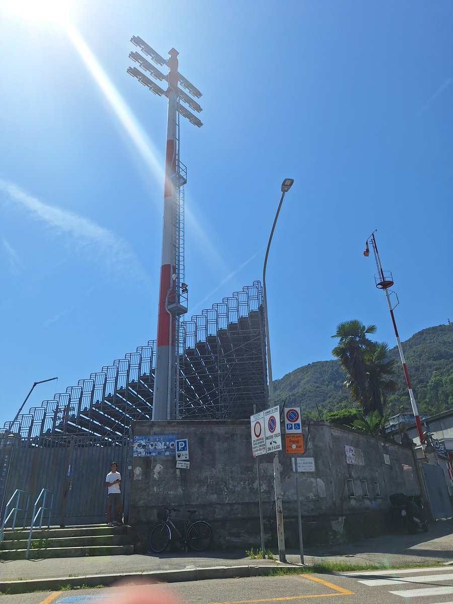 ##floodlightfriday <a href="/Como_1907/">Como1907</a>