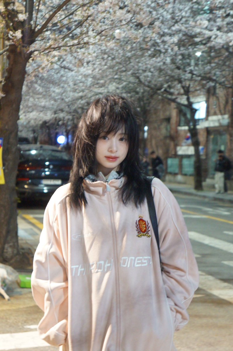 picbaemon's tweet image. JUNG AHYEON.