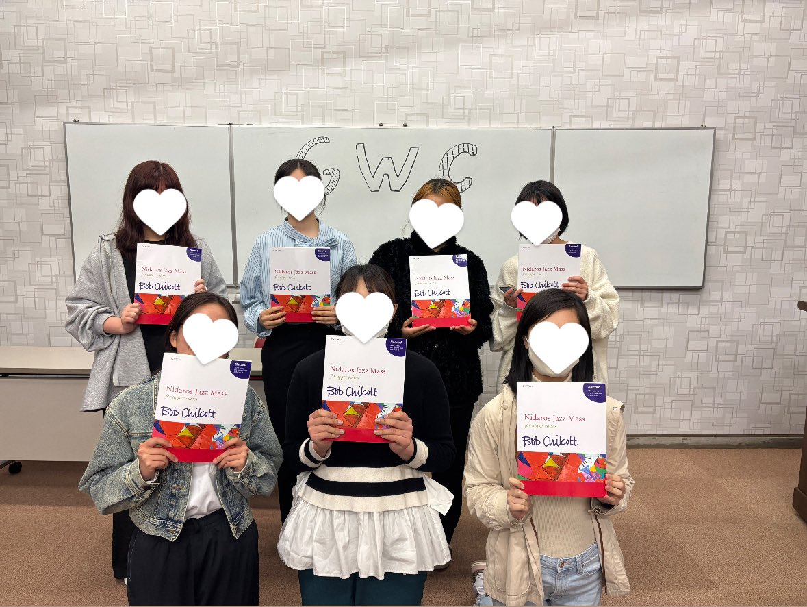 gwc_chorus's tweet photo. ごきげんよう🌸
女子大女声合唱団です！
先日は春定に向け���の練習を行いました。
お互いにアドバイスや意見を出し合うことで、素敵な音色が���まれました🎨🎶
これからも部員同士協力し合いながら、
素敵な演奏会を開催出来るように頑張ります☺️

 #学習院女子大学 #春からgwc  #学習院輔仁会音楽部 https://t.co/5Z9bUDWId9