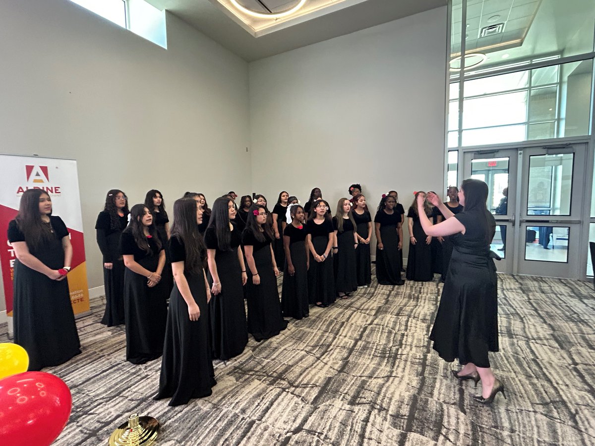 HNWCC's tweet image. We are always blown away by the amazing accomplishments of our ISDs and yesterday we no exception! Thank you to @AldineISD, @KleinISD and @SpringISD for sharing with us and we cannot wait to see everyone again next year!