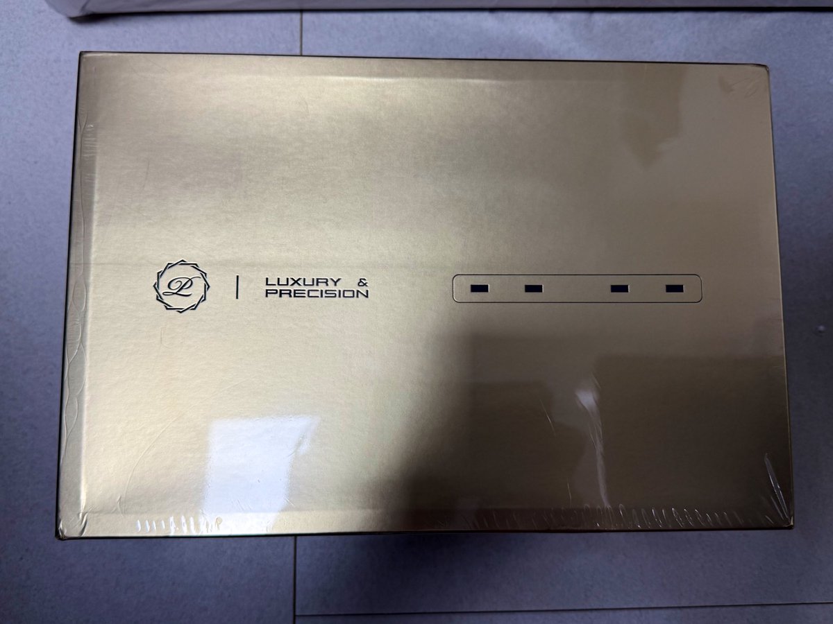 tytot6's tweet photo. L&amp;P EA4 10th anniversary edition 

やっとEA4が届きました！

どんな音を聞かせてくれるのか気になりますね!

#ea4 https://t.co/5D2WuEUWhb