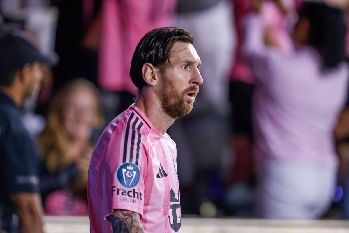 عمرو tweet media