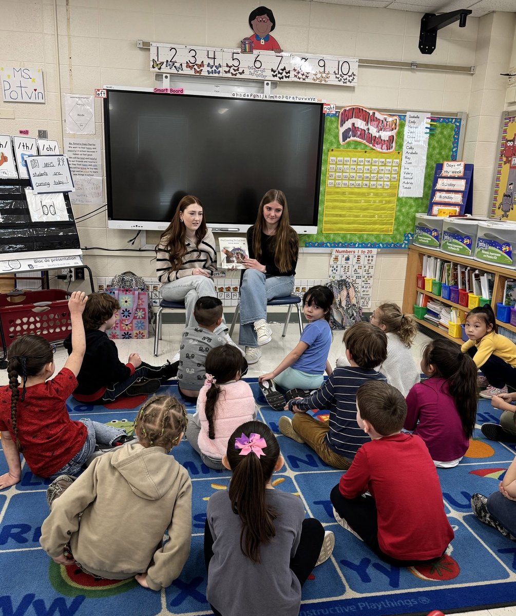 MOH_MPS's tweet photo. MHS students visited Kindergarten, First, and Second Grade classrooms to read stories and celebrate Read Across America! 📚✨#ReadAcrossAmerica #ReadingTogether https://t.co/6lNn31j5Z4