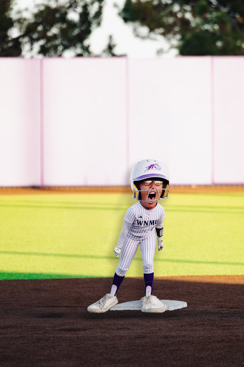 wnmu_sb's tweet photo. Serving big heads, small bodies, and even bigger personalities‼️
#RareBreed #WNMU https://t.co/xcuNLL12wV