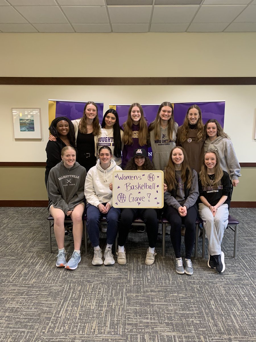 ONE DAY GIVING CHALLENGE‼️
.
How to donate: click the link in our bio!
.
Please consider donating directly to our women’s basketball program. Also, check out our Instagram contest for a chance to win FREE Highlander Basketball gear!
.
#GoHighlanders 🦁🏀