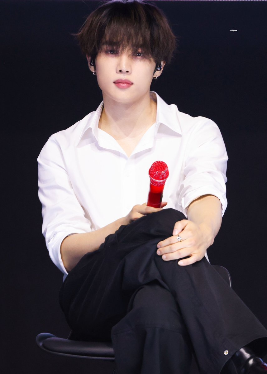 fairytale_sw's tweet image. 250323 

#봄을닮은소년_선우에게
#SunkissedSUNWOODAY
#THEBOYZ #더보이즈 #SUNW00 #선우