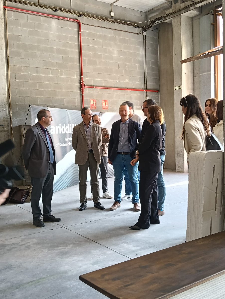 A.C.A Sant Vicenç TV (@santvitv) on Twitter photo 👉🏽🎥Aquest matí hem enregistrat la visita de la Consellera de Recerca i Universitats de la Generalitat de Catalunya, Núria Montserrat, a #SantVicençdelsHorts
👉🏽Rebuda per l'alcalde <a href="/miguelcomino/">miguel comino</a> i regidors/es han visitat la nova empresa Aridditive 1/2 👉🏽🎥Aquest matí hem enregistrat la visita de la Consellera de Recerca i Universitats de la Generalitat de Catalunya, Núria Montserrat, a #SantVicençdelsHorts
👉🏽Rebuda per l'alcalde <a href="/miguelcomino/">miguel comino</a> i regidors/es han visitat la nova empresa Aridditive 1/2