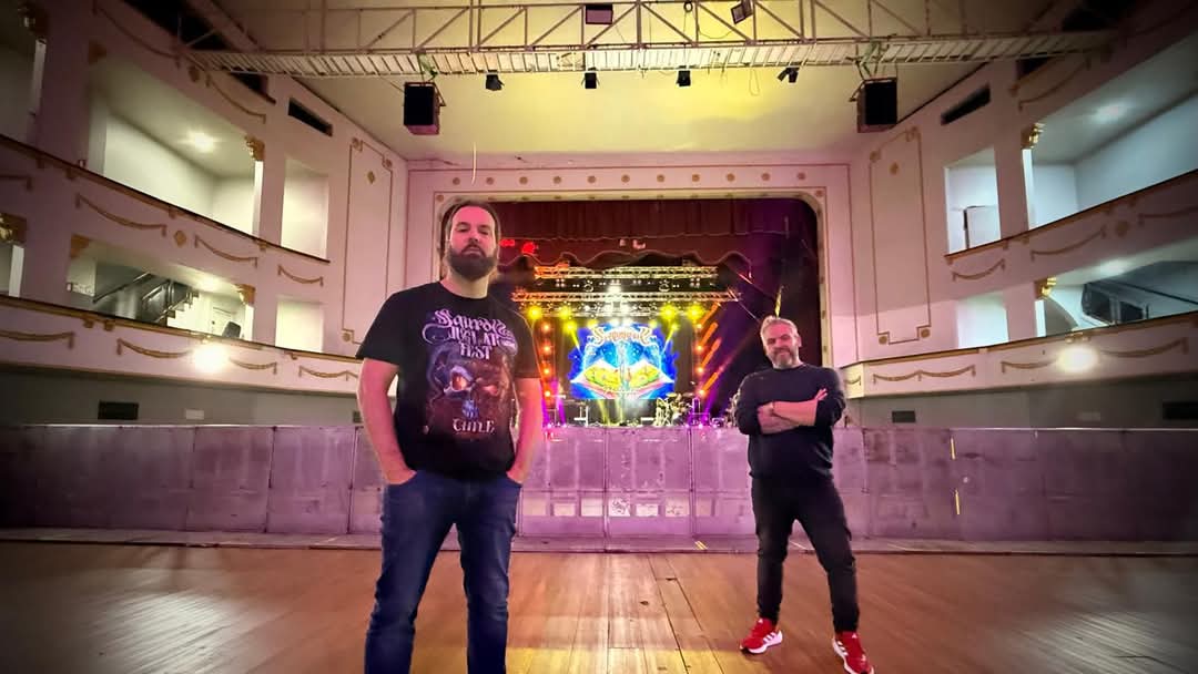 💥🇨🇱Todo listo en el Teatro Cariola de SANTIAGO de CHILE para el "SAUROM JUGLAR FEST" de esta noche y mañana sábado con SAUROM, ZETA &amp; PATT, FABIO LIONE, ABAK y KUERVOS DEL SUR🇨🇱💥

🎯Venta de entradas 11 y 12 de abril "SauromJuglarFest" (y taquila):
passline.com/productora/662…
