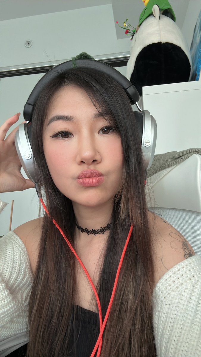 muwuzz's tweet image. gm will be streaming Apr13 morning &amp;amp; cosplay stream Apr15 evening (EST)
twitch.tv/cowsgomu