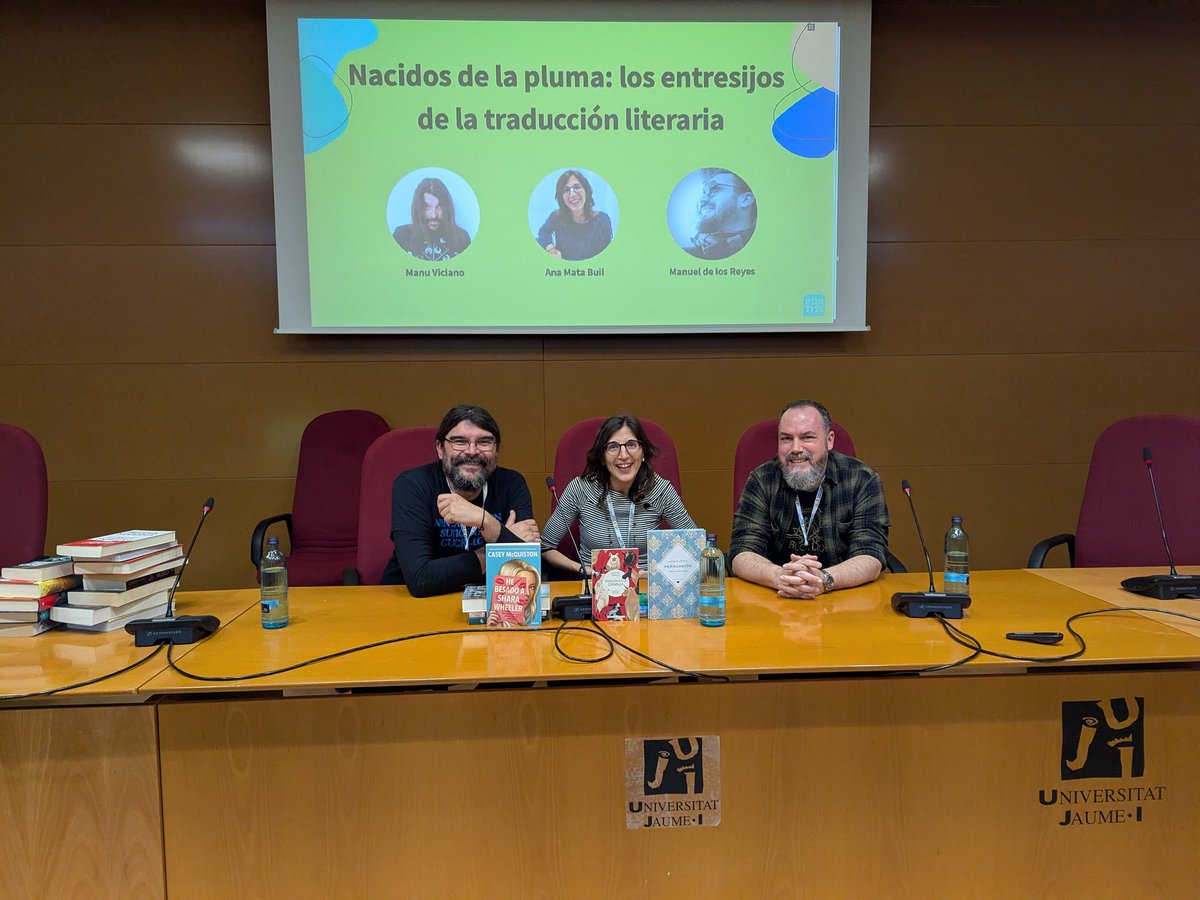 pramireztello's tweet photo. ¡Aúpa esa traducción literaria! Con @tradelosreyes, @nosigaleyendo y Ana Mata. #ENETI2025 https://t.co/jbvEugS3j4