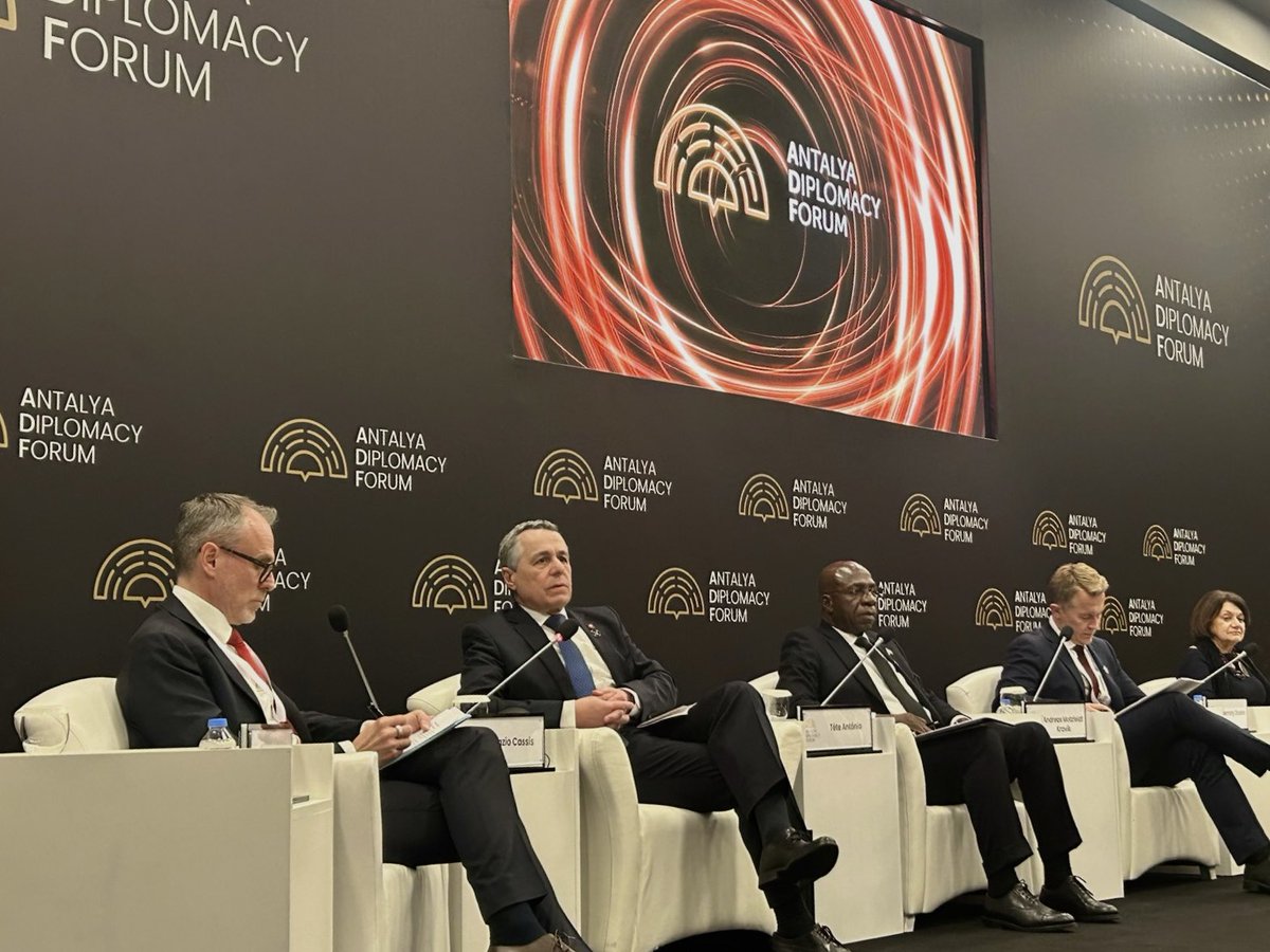 ignaziocassis's tweet photo. At the #AntalyaDiplomacyForum, I shared 🇨🇭’s view on the evolving role of #mediation in today’s conflicts.

Trust is the cornerstone of any mediation effort - but building it needs time, credibility and commitment. In today’s volatile landscape, we must invest in diplomacy that brings parties to the table and keeps them there.

🇨🇭 will contribute its long-standing experience and expertise to help resolve conflicts.