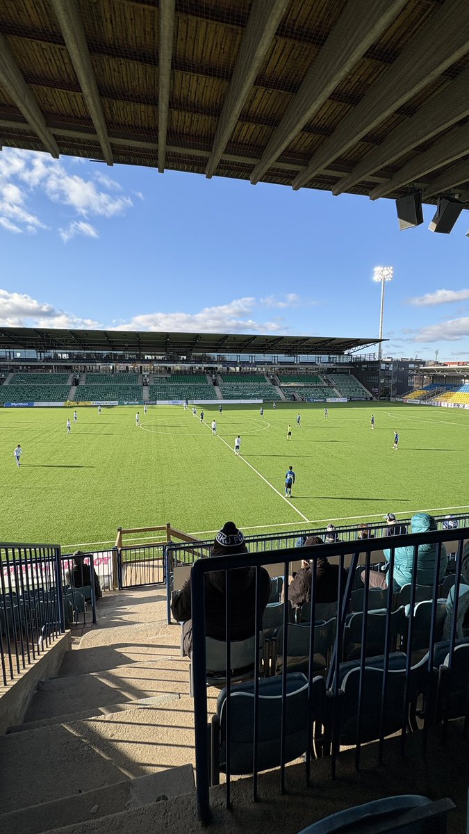 jkakonen's tweet image. Back-to-back nousut kolmosesta nykäissyt Interin reservijoukkue avaa Ykkösen kautensa kotona legendaarista EmPeetä vastaan. Sarjataso alkaa olla siellä missä kuuluukin, joten aika näyttää ressujen kykenevän haastamaan vastustajia sarjapaikkansa säilyttäen #FCInter2 #MP #Ykkönen