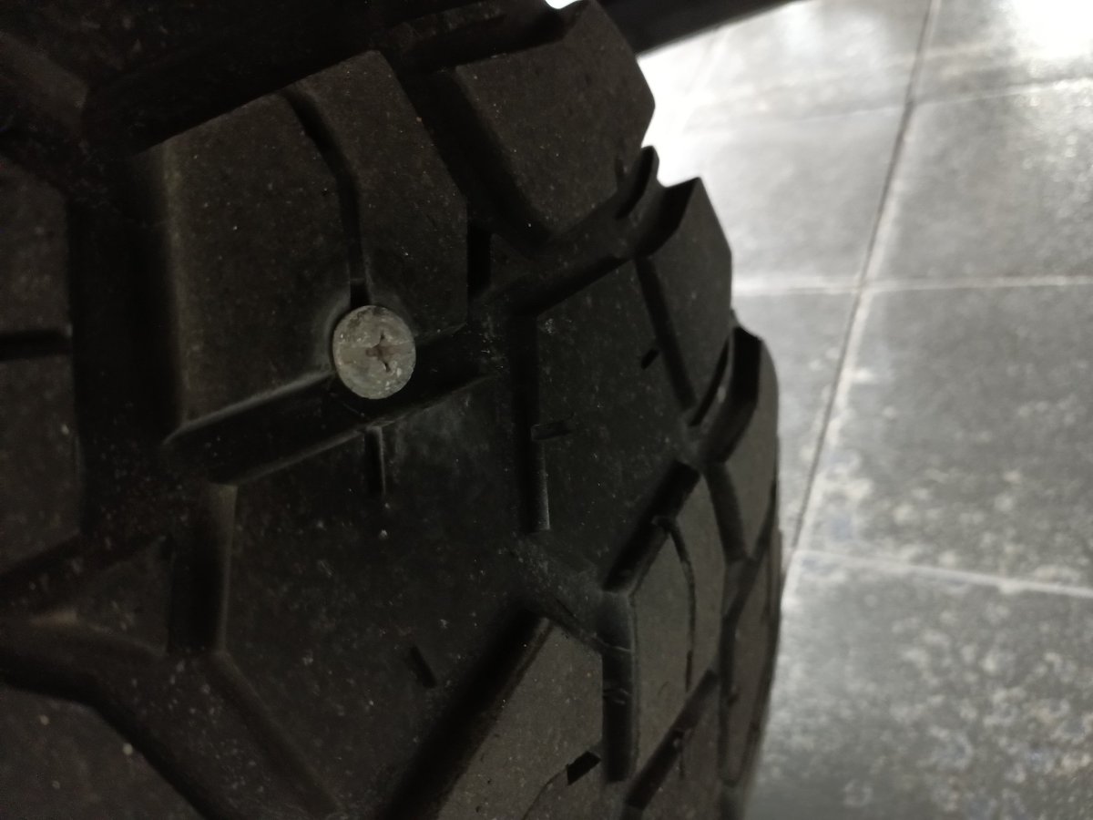 TIMOTHY__PRIEST's tweet photo. @Rainmaker1973 Does he do tires? https://t.co/DJsLErsiFX