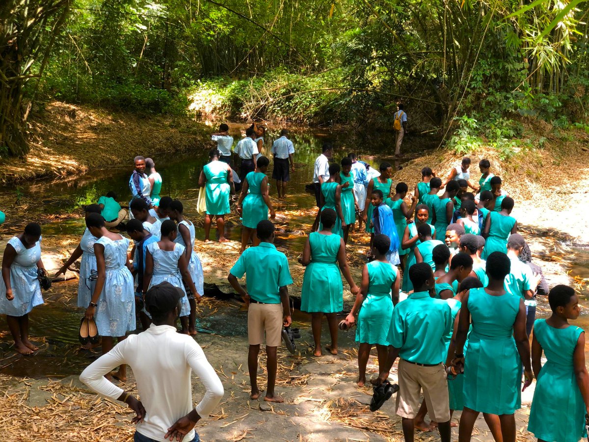 UNinGhana's tweet photo. 1/2 
Yesterday, UNIC Accra marked the International Day of Remembrance of the Victims of Slavery and the Transatlantic Slave Trade with an insightful student outreach at the Assin Manso Slave River site🇬🇭 the final bathing place for enslaved Africans before the Atlantic crossing. https://t.co/brIX3xpi1S