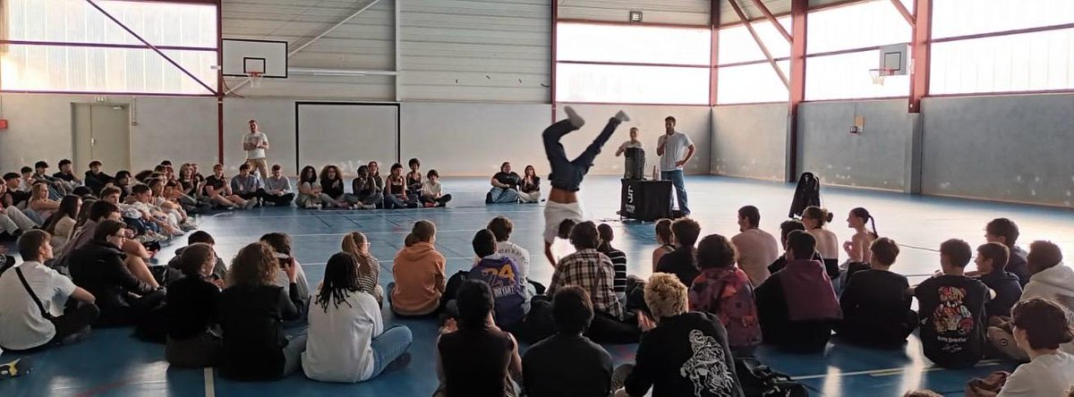 Jérôme Tesseyre (@jerometesseyre) on Twitter photo Semaine de l'engagement et de l'#IEX au <a href="/LpAmeublement/">LP ameublement Revel</a> du 07 au 11 Avril.
J4 : Journée cine-justice pour les délégués (dont session des comparutions immédiates au TGI) & <a href="/IEXacTlse/">Internats d'excellence de l'académie de Toulouse</a> spectacle de Break dance pour les internes
🙏Aux intervenants et à la vie scolaire pour l'orga. Semaine de l'engagement et de l'#IEX au <a href="/LpAmeublement/">LP ameublement Revel</a> du 07 au 11 Avril.
J4 : Journée cine-justice pour les délégués (dont session des comparutions immédiates au TGI) & <a href="/IEXacTlse/">Internats d'excellence de l'académie de Toulouse</a> spectacle de Break dance pour les internes
🙏Aux intervenants et à la vie scolaire pour l'orga.