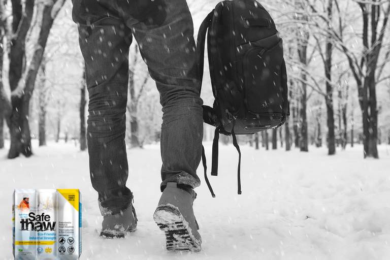 GaiaEnterprises's tweet image. Snow on your roof can be more dangerous than it looks.
Here are the key signs that it's time to clear it off:
safethaw.com/top-signs-that…
#SafeThaw #WinterRoofCare #IceDamPrevention #SnowSafety