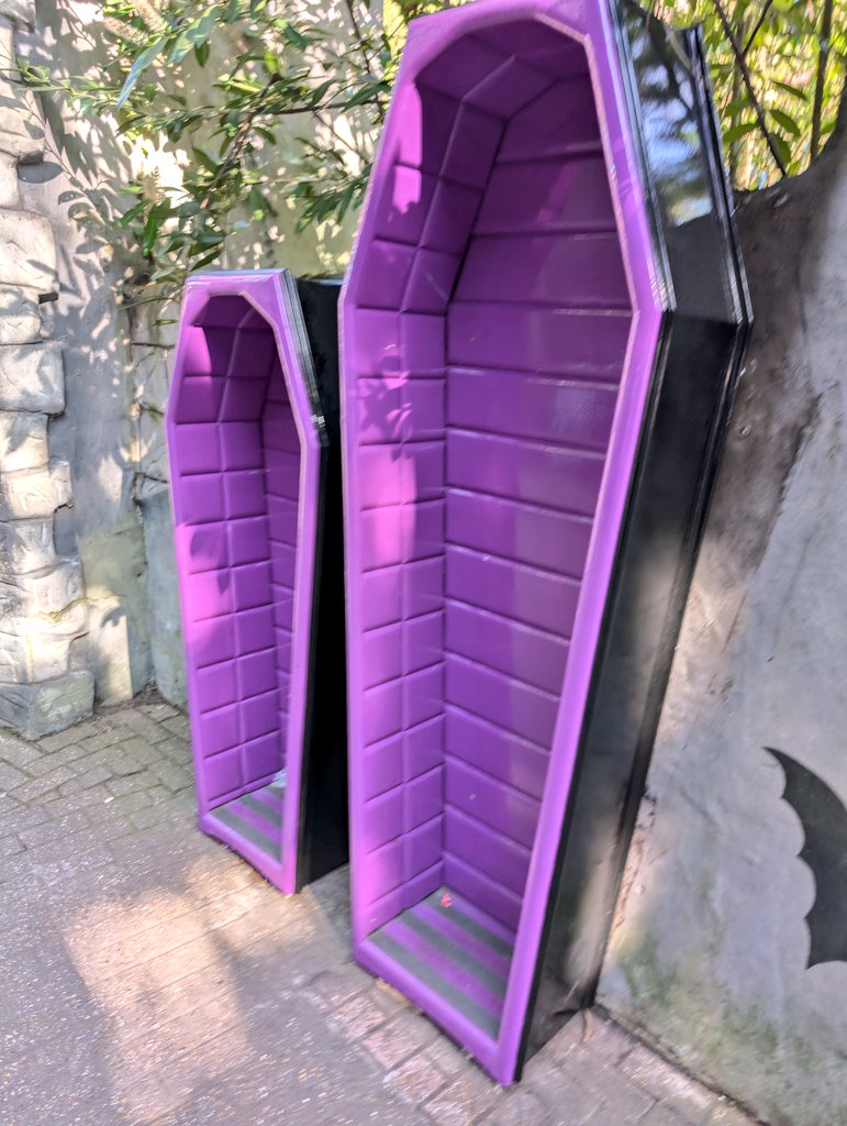 ChessingtonBuzz's tweet photo. New coffins.... New ride?
#Vampire35
#VIPExperienceBTS https://t.co/aurMWIVh0u
