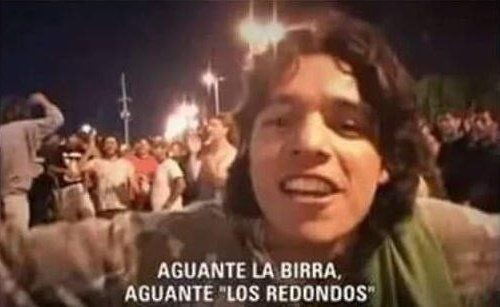 no podes estar todo el día escuchando lo mismo 
yo: