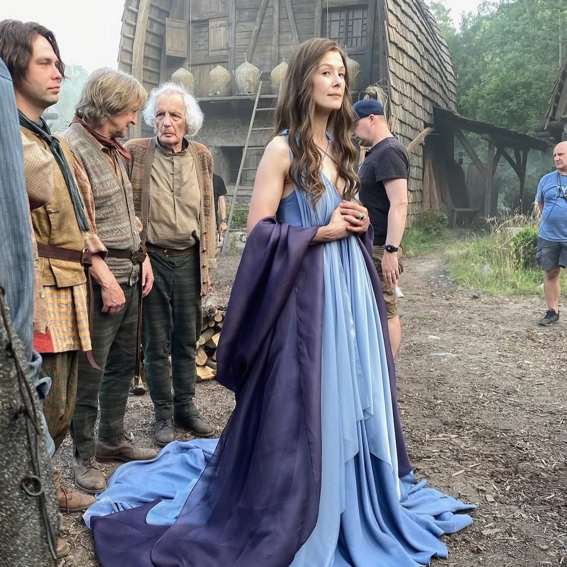 dearlanfear's tweet image. They served more as House Arryn ladies in TWOT more than HOTD. WELL.